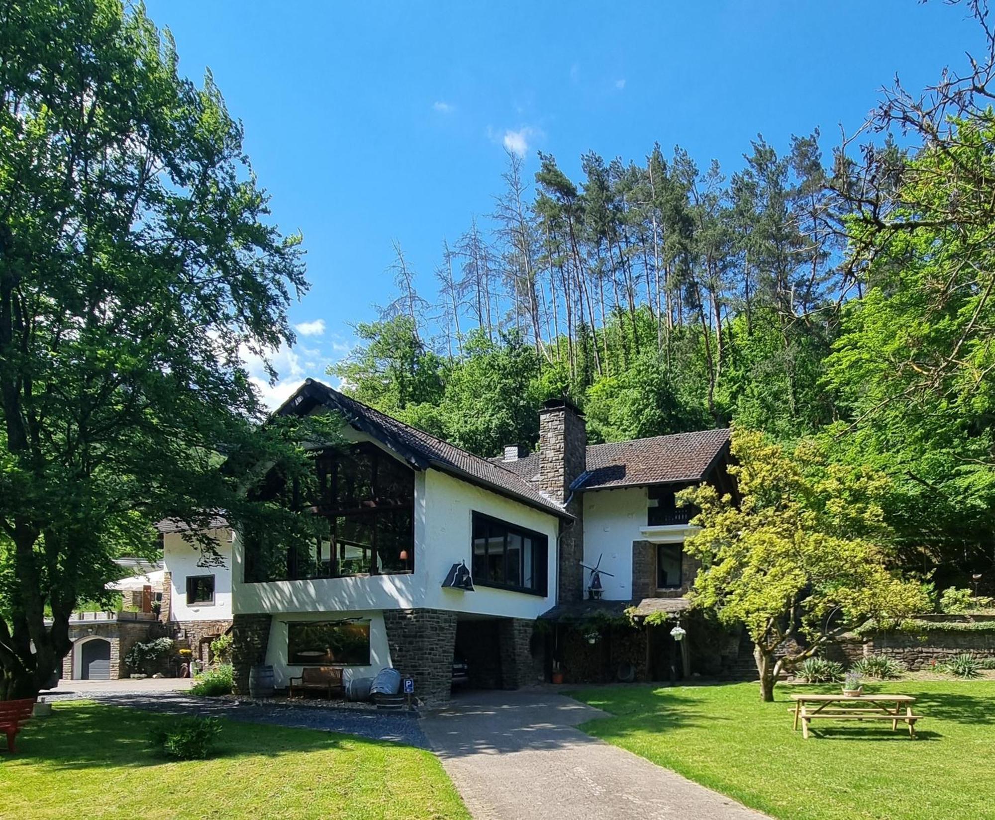 B&B Am Sahrbach Altenahr Exterior photo